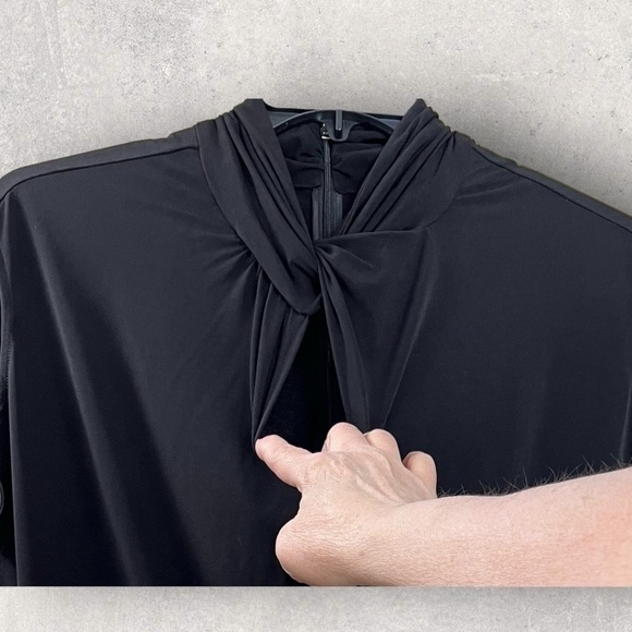 MICHAEL Michael Kors Plus Size Twist-Neck Sleeveless W/ zipper in back Black 0X - Picture 2 of 6